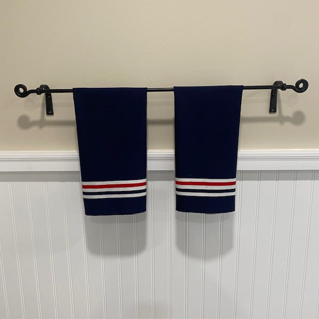 Primitive Wrought Iron Towel Rod with Scroll Design 28"