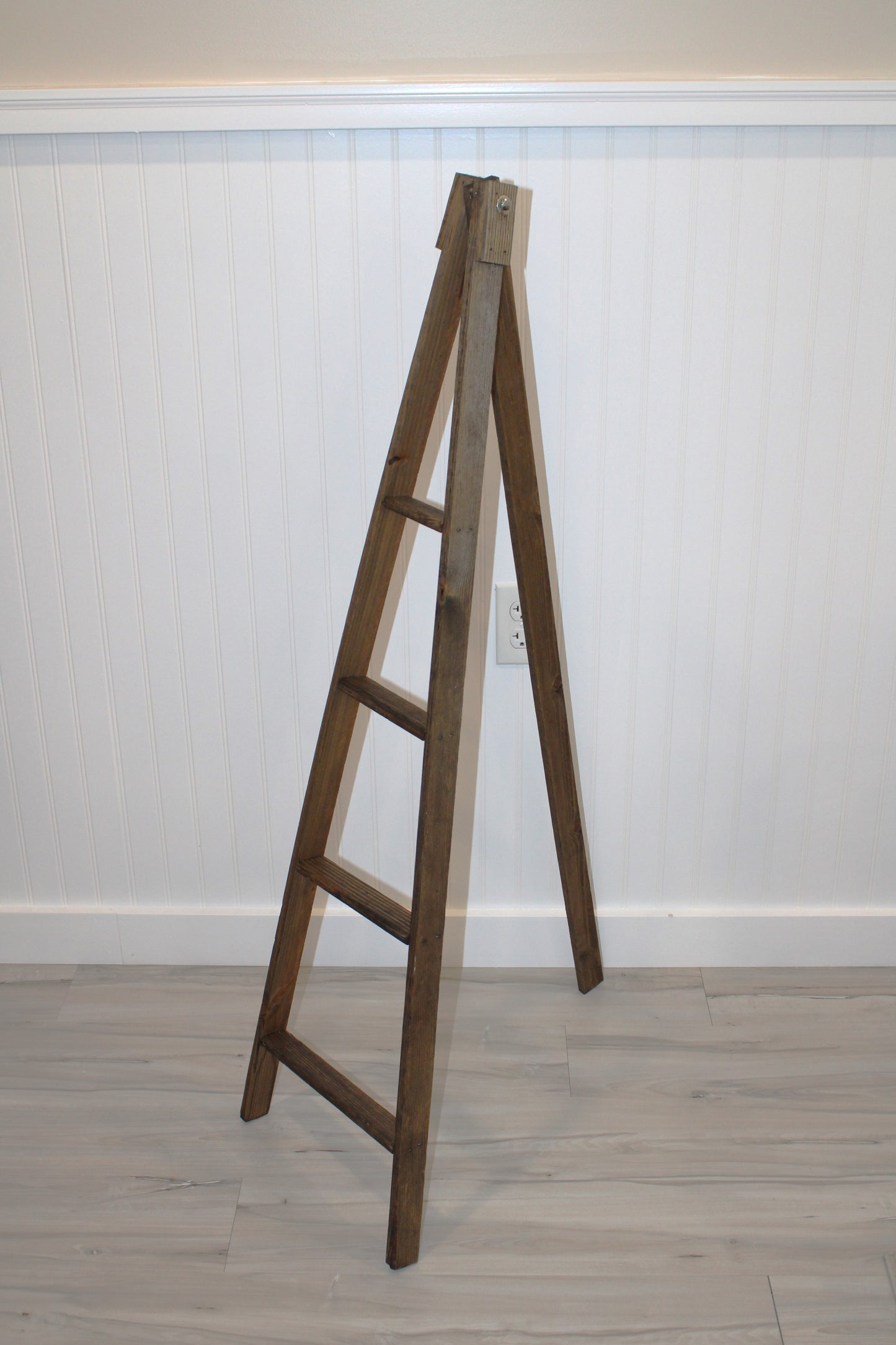 Lath Wood Decor Ladder with Stand