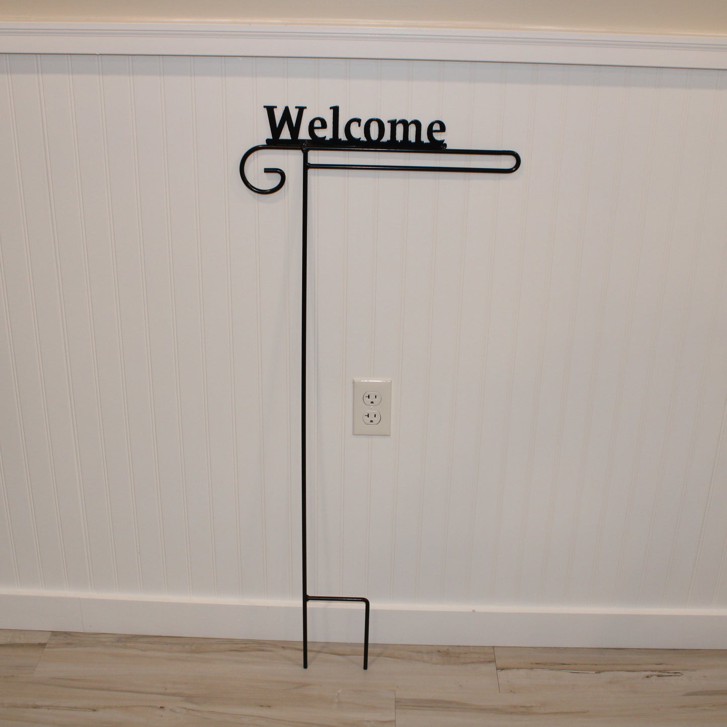 Wrought Iron Garden Flag Stand with Welcome Sign Top