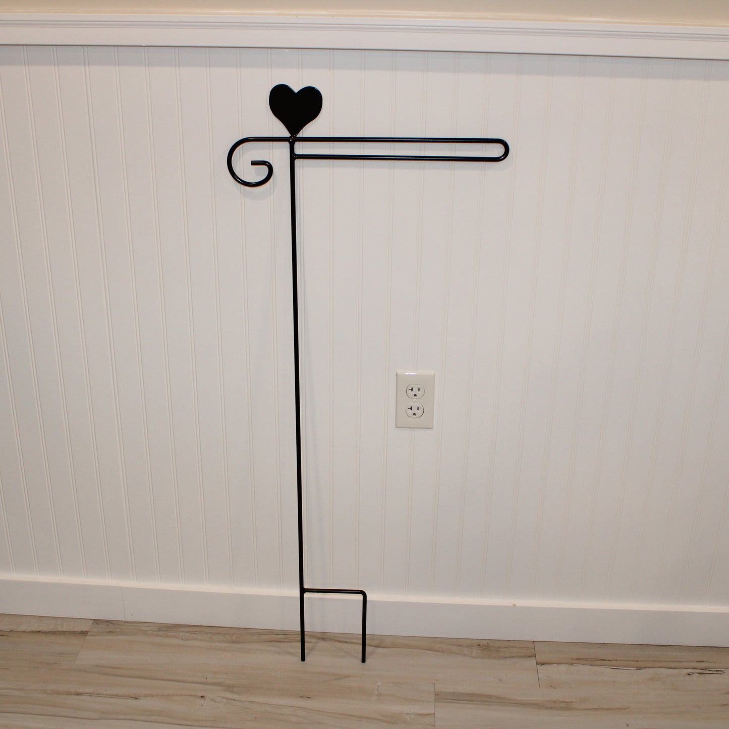 Wrought Iron Garden Flag Stand with Heart Top