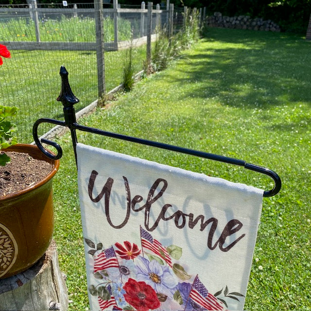 Wrought Iron Garden Flag Stand Finial Top with Closed Holder