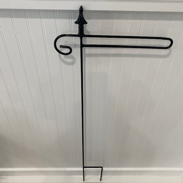 Wrought Iron Garden Flag Stand Finial Top with Closed Holder
