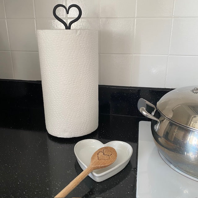 Wrought Iron Paper Towel Holder with Heart Top