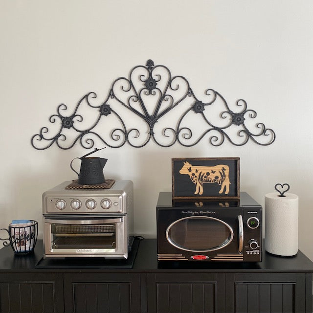 Wrought Iron Paper Towel Holder with Heart Top