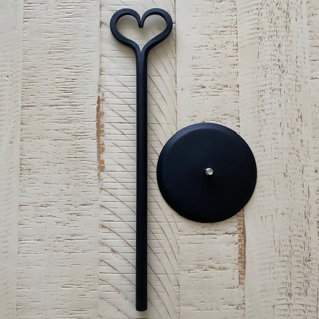 Wrought Iron Paper Towel Holder with Heart Top