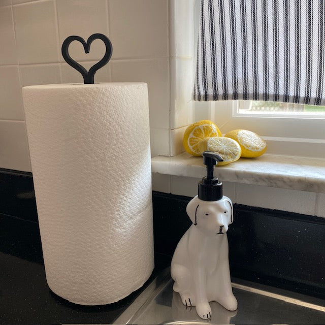 Wrought Iron Paper Towel Holder with Heart Top