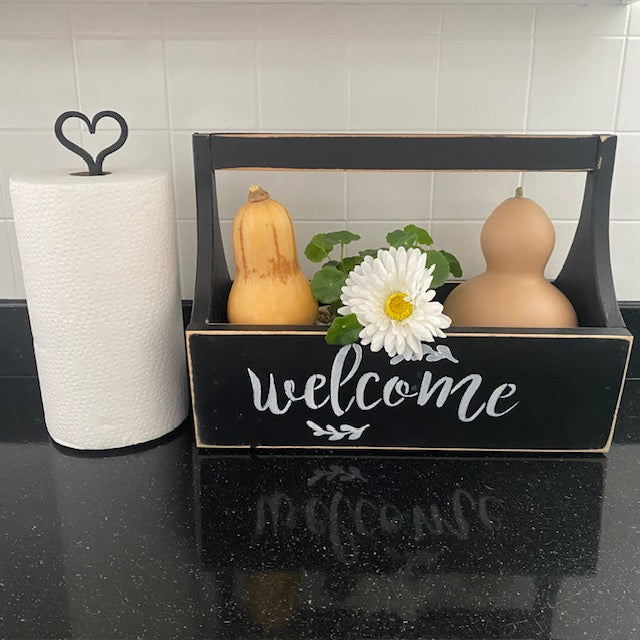 Wrought Iron Paper Towel Holder with Heart Top