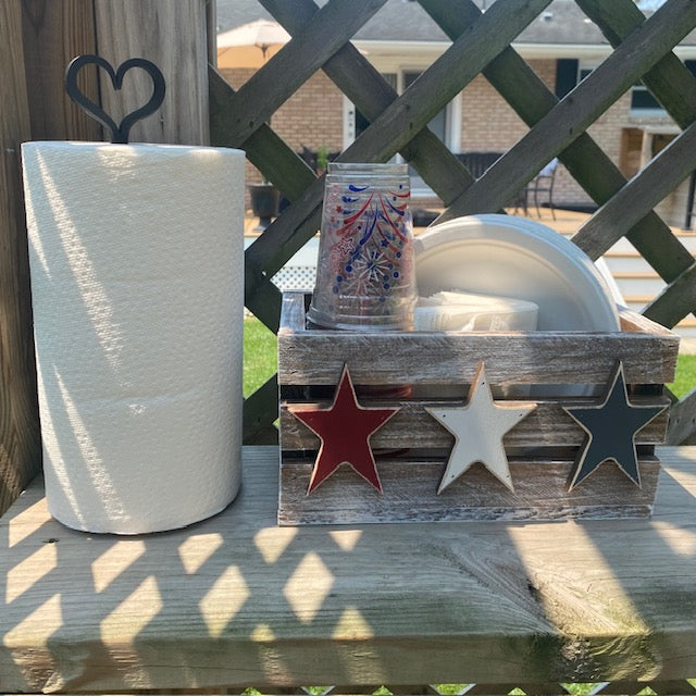 Wrought Iron Paper Towel Holder with Heart Top