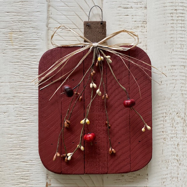 Primitive Pip Berry Wood Pumpkin