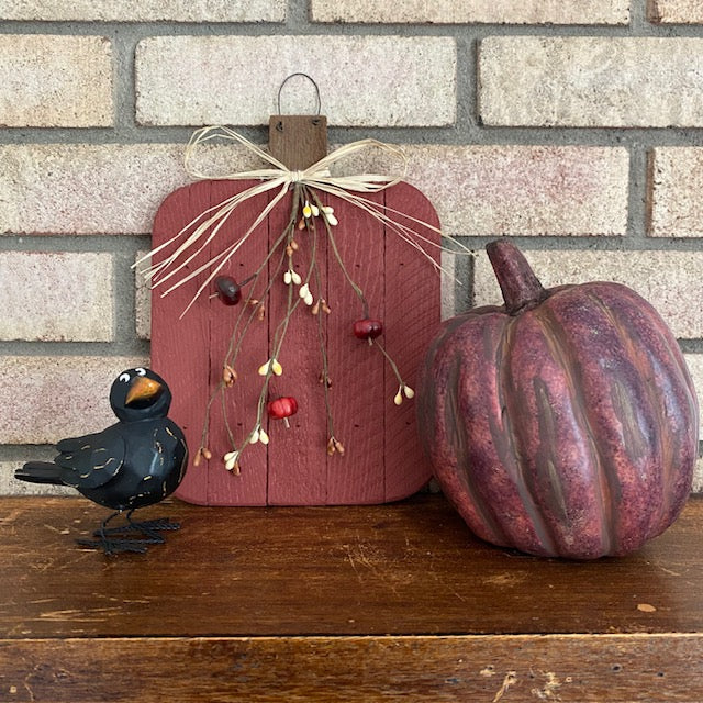 Primitive Pip Berry Wood Pumpkin