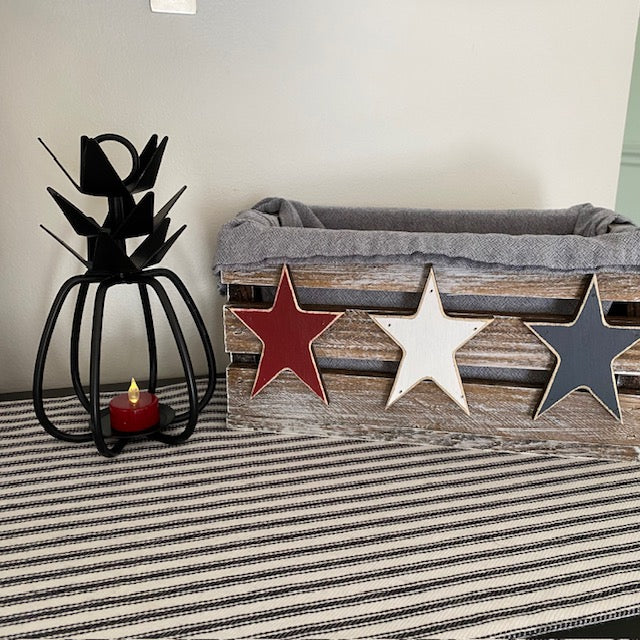 Primitive Iron 3D Pineapple Tealight Candle Holder